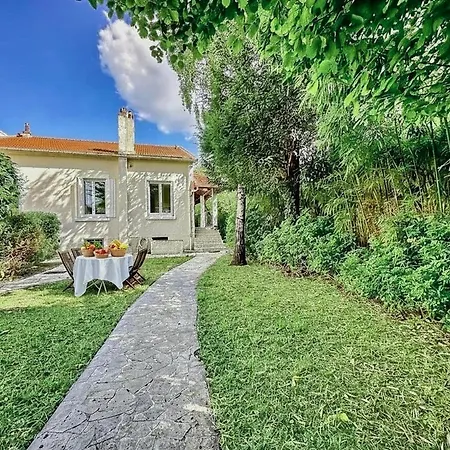 Holiday home Arboree Aux Portes De Paris Proche Stade De France, Zenith, Le Bourget, Cdg, Parc Asterix Bobigny